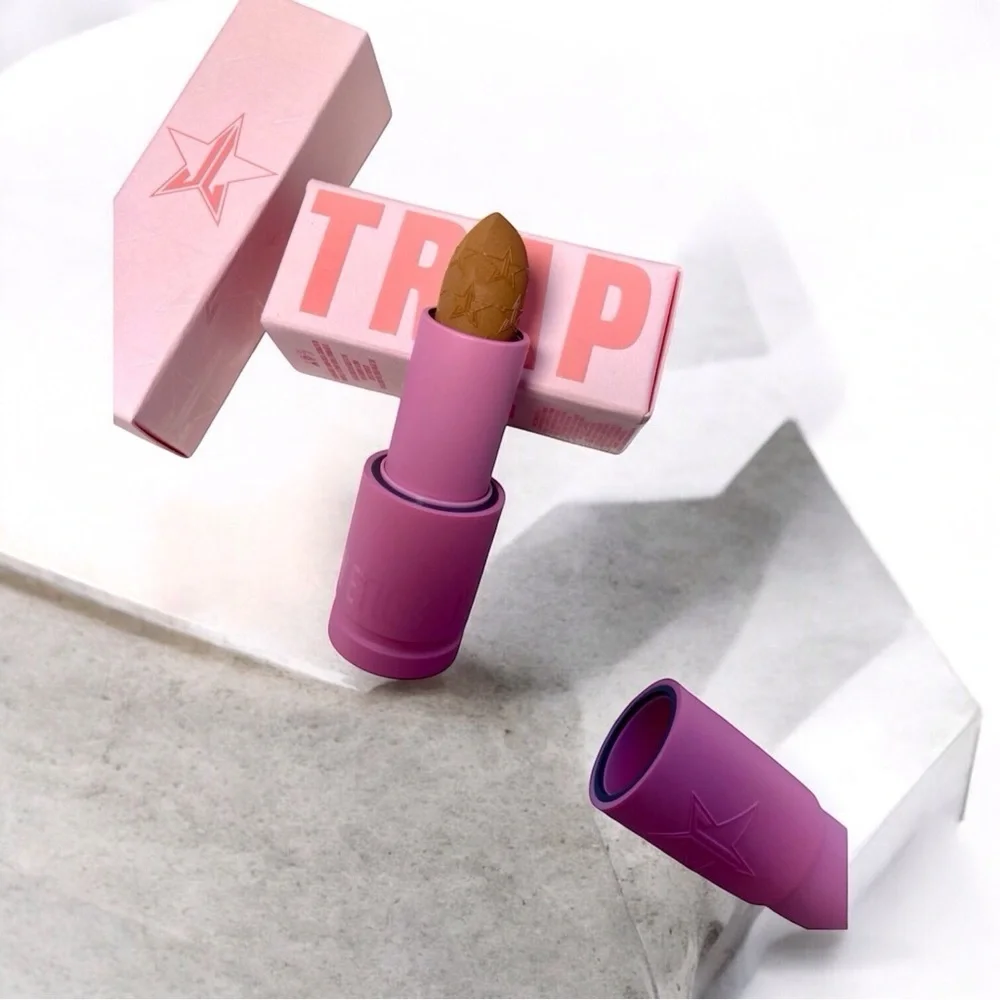 Jeffree Star Lipstick – Velvet Trap Discontinued GardenIng